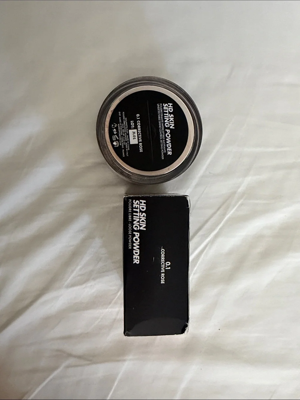 Make Up For Ever HD Skin Setting Powder in shade 0.1 Corrective Rose.